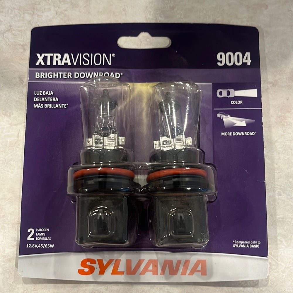Brand new xtravision 9004 halogen headlight bulbs